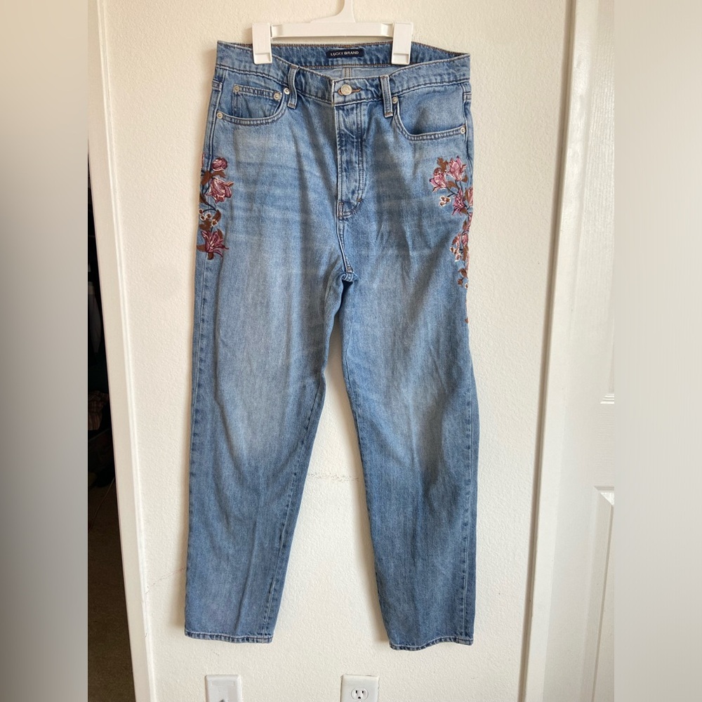 lucky brand Floral Embroidered Light Blue j e ans